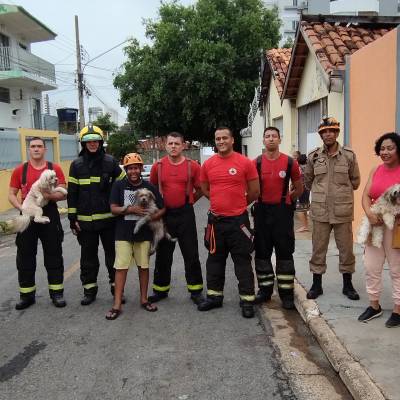 Bombeiros combatem incêndio em residência em Cuiabá - Notícias - Mato Grosso digital